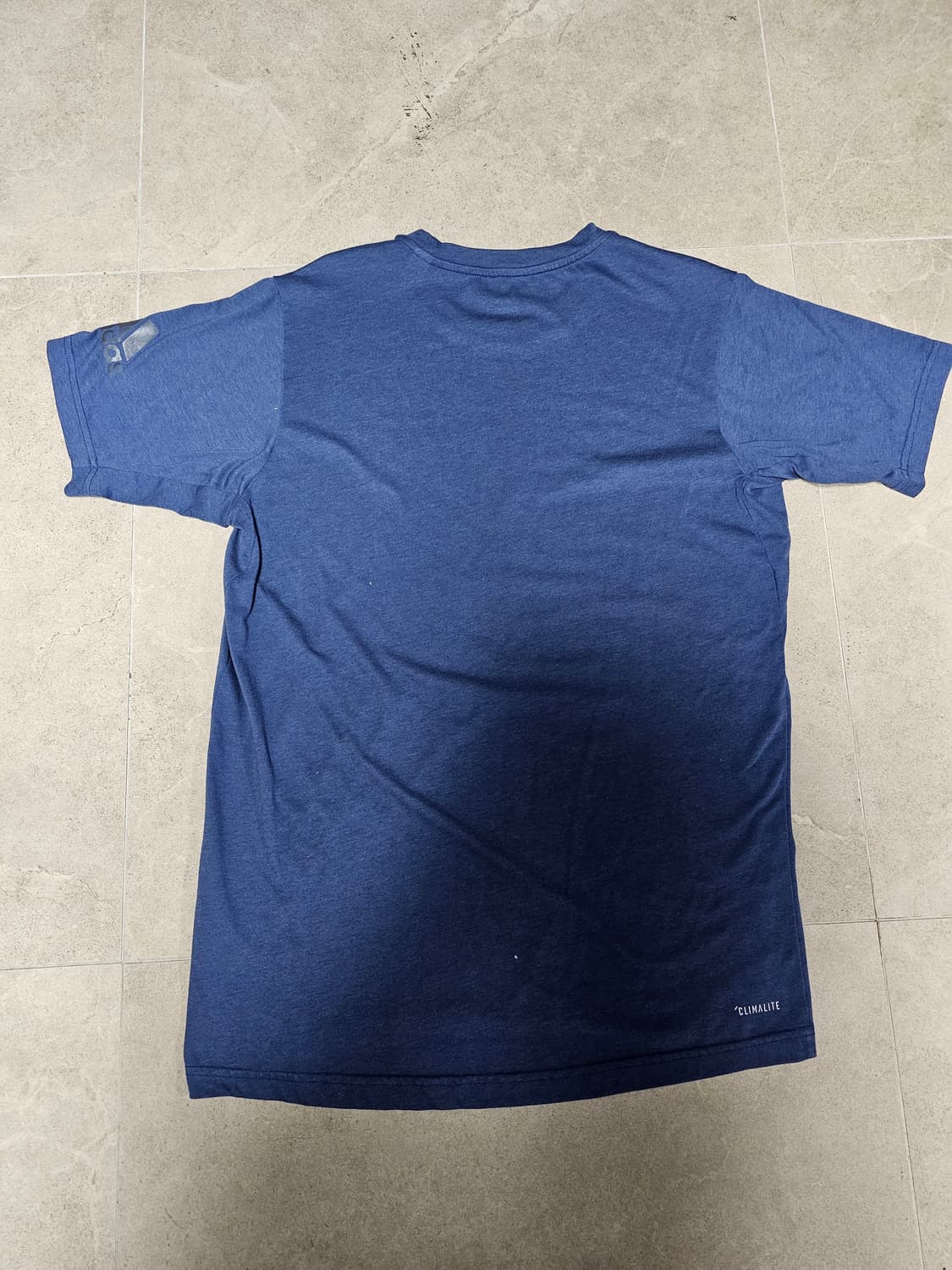 아디다스 네이비 반팔티 L 상품이미지4