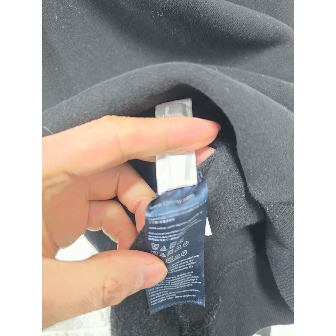 택포) 타미힐피거 블랙 맨투맨 L 상품이미지3