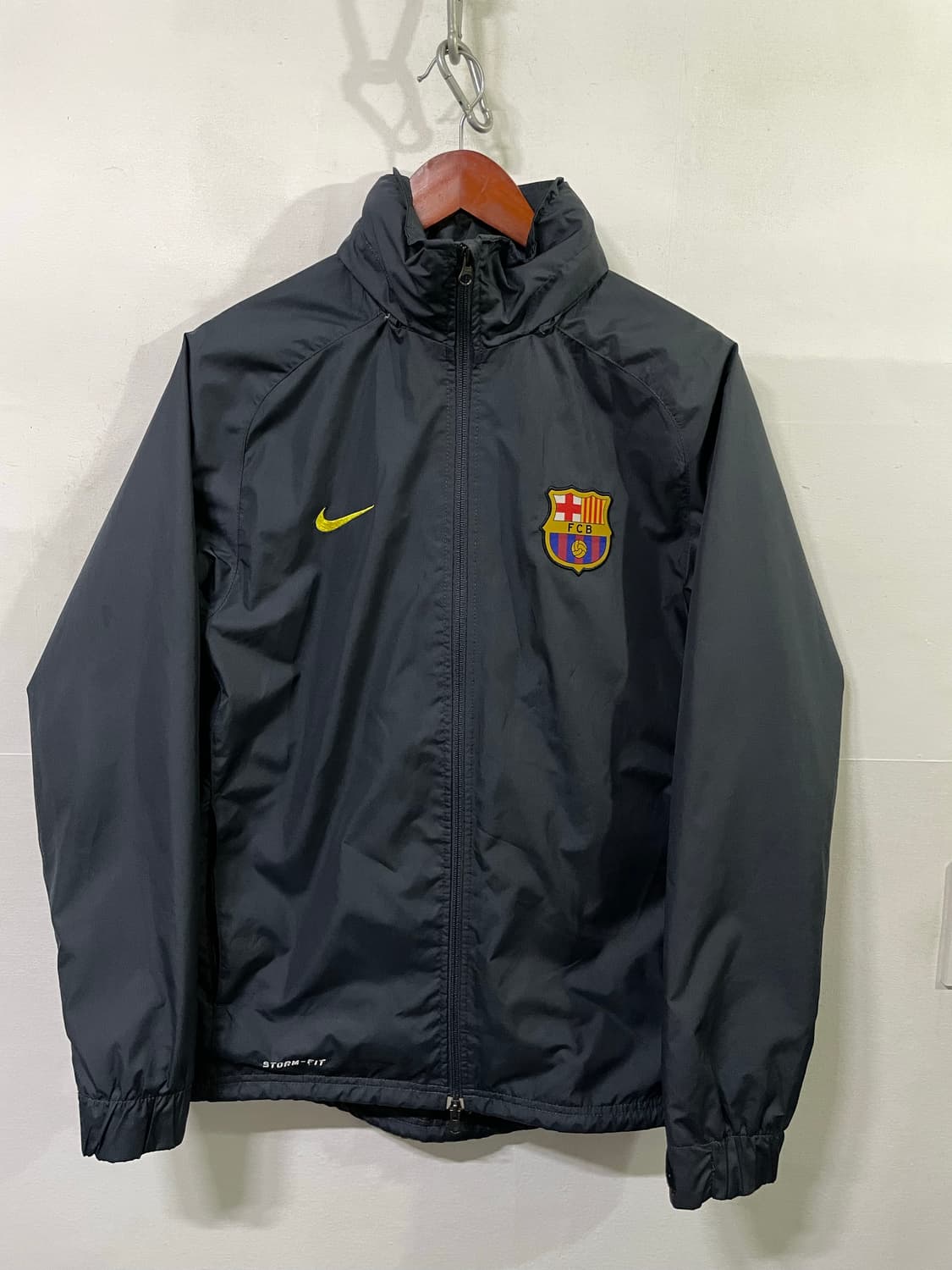 나이키 바르셀로나 11-13 바람막이 윈드브레이커 95-100사이즈 메시 상품이미지1