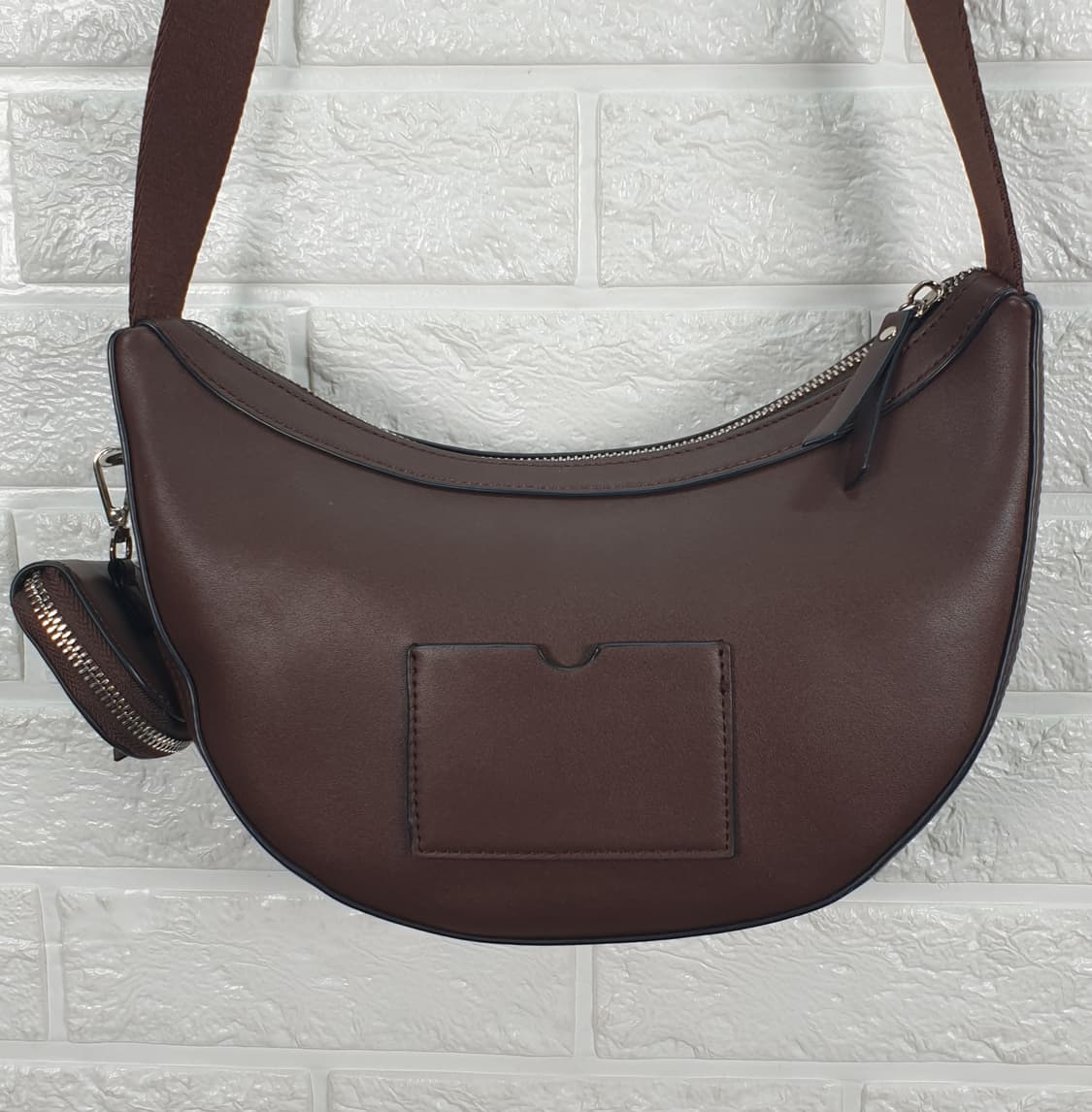 르마인 커브드 크로스백 상품이미지4