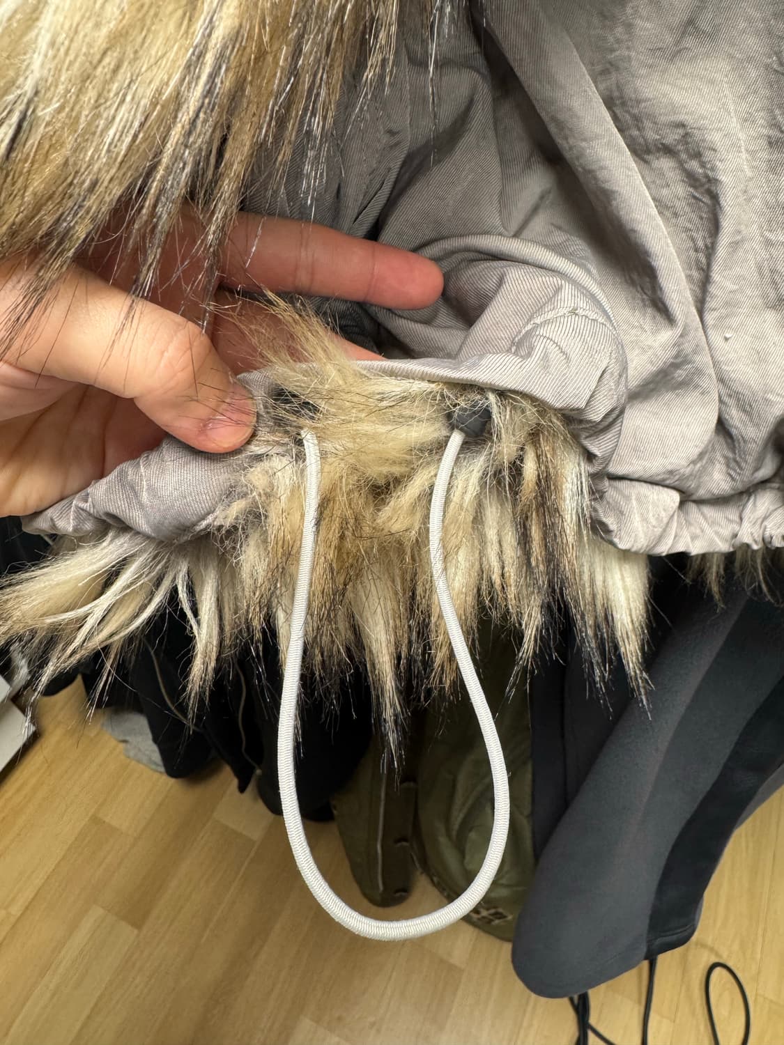 Perverze 나일론 페이크퍼 리버서블 무스탕 자켓 상품이미지9