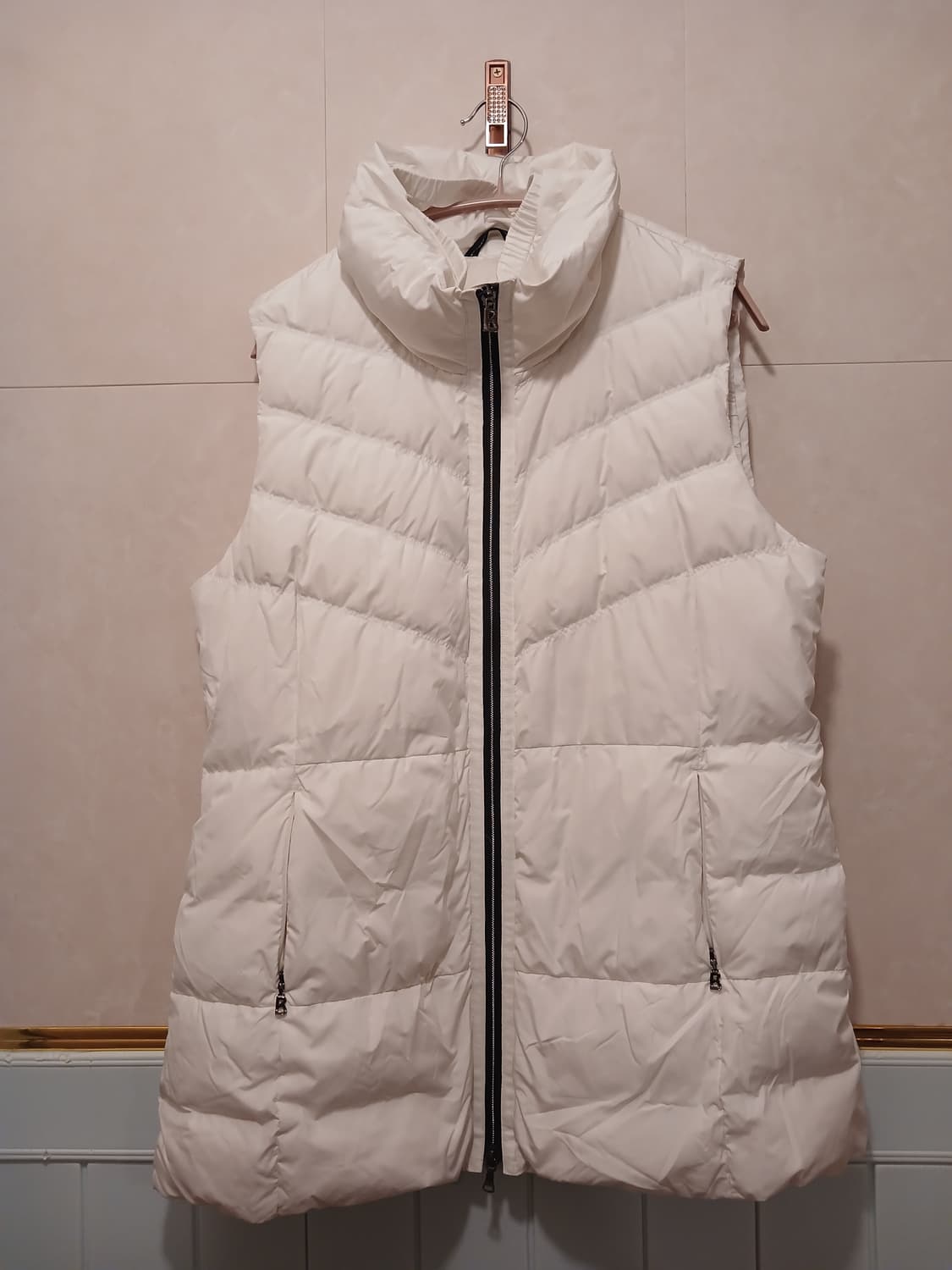 보그너 정품 여성 패딩 조끼 95 ~ 100 사이즈 상품이미지1