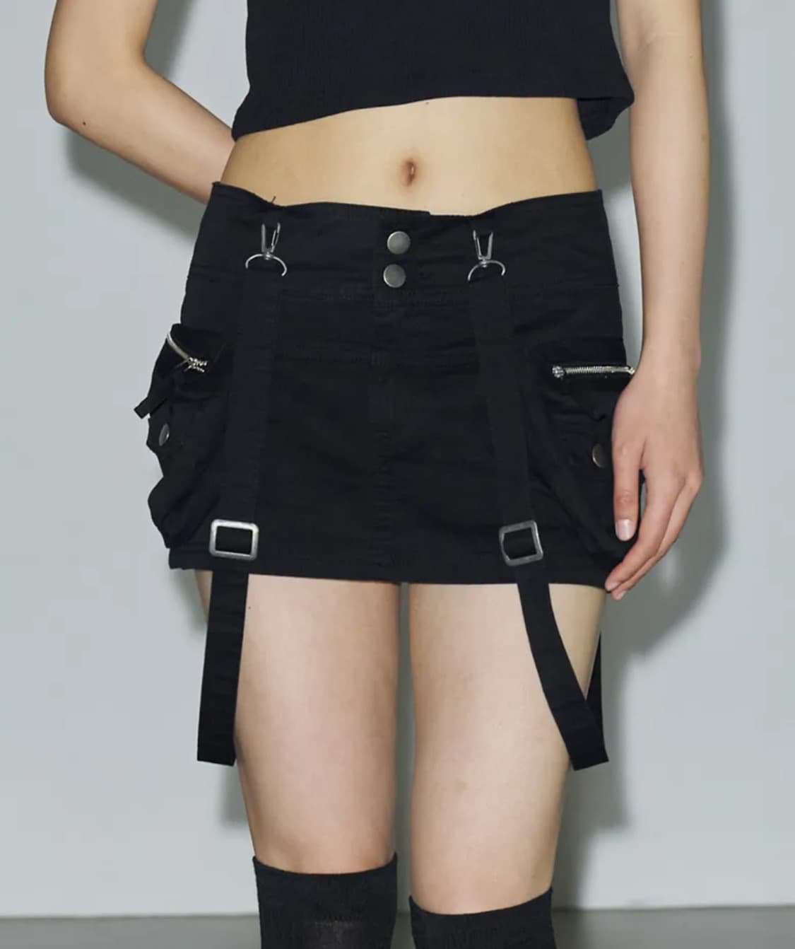 한소희착용 서스펜더 마이크로 스커트 m 상품이미지1