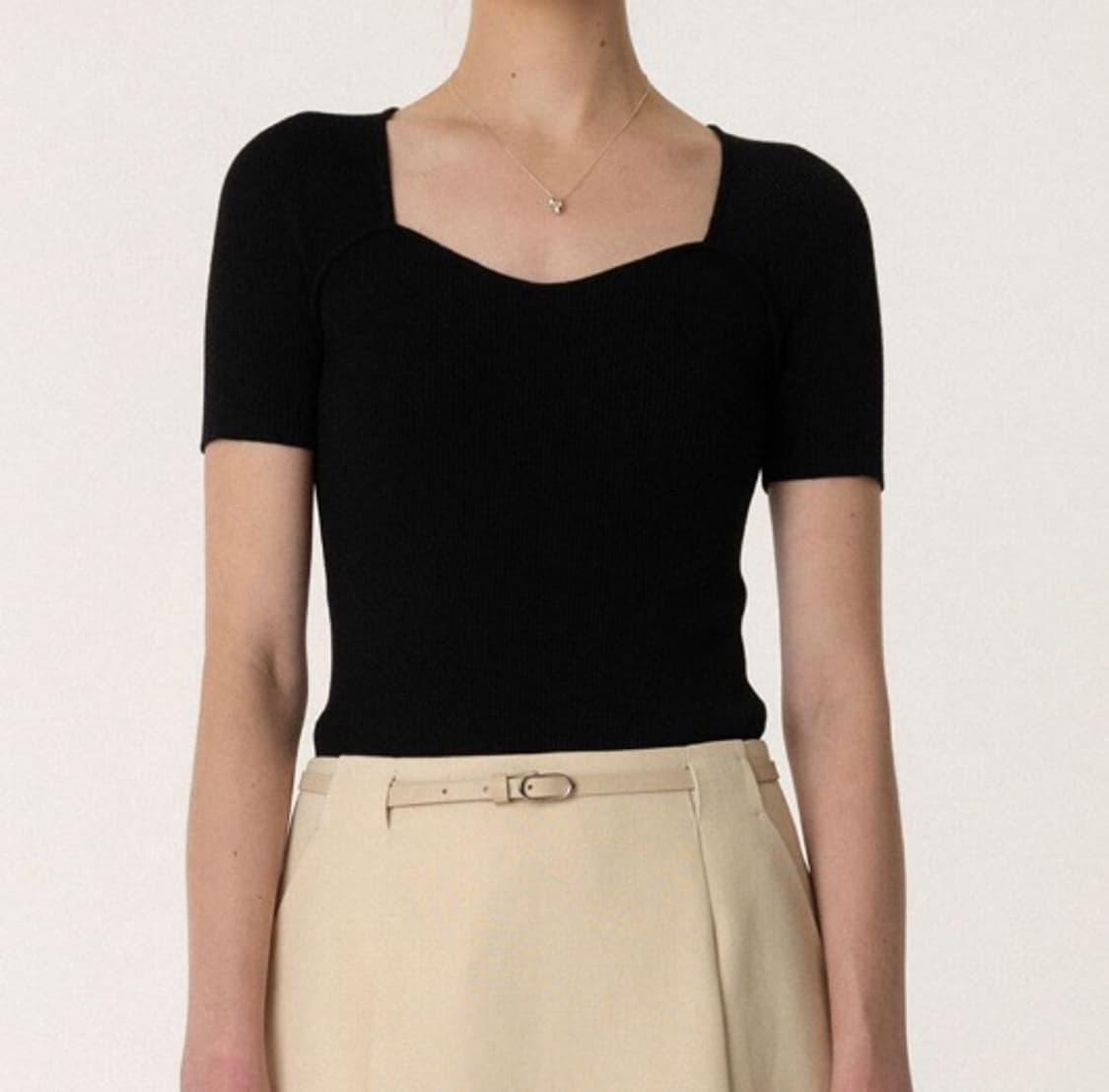 [킨더살몬] 반팔 블랙 니트 상품이미지2