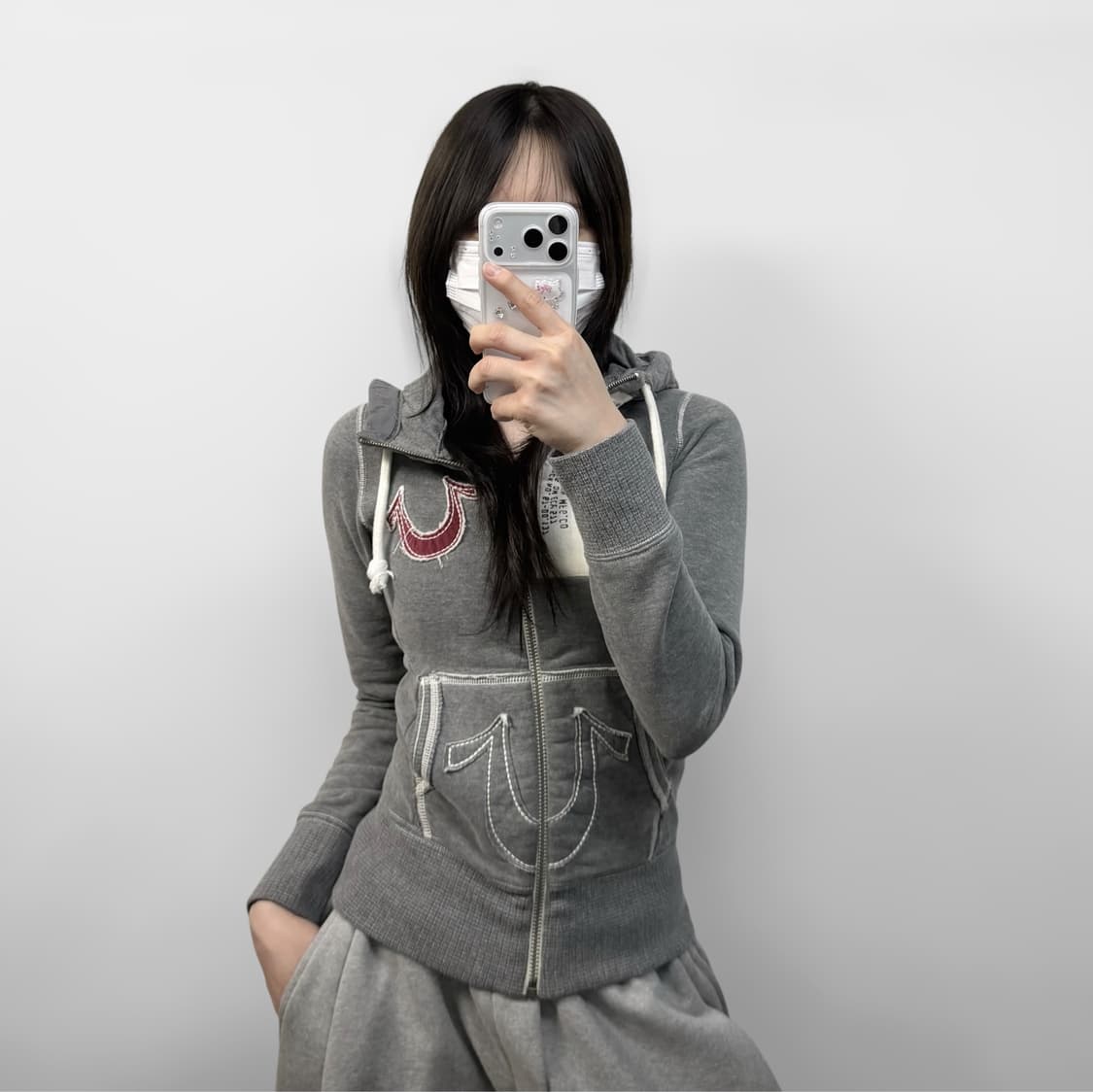 트루릴리전 00s y2k 빅 포켓 로고 후드집업 그레이 상품이미지1