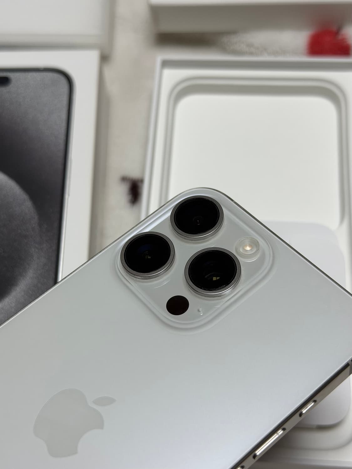 [정품케이스/강화유리 포함] 아이폰 15프로맥스 256GB 상품이미지3