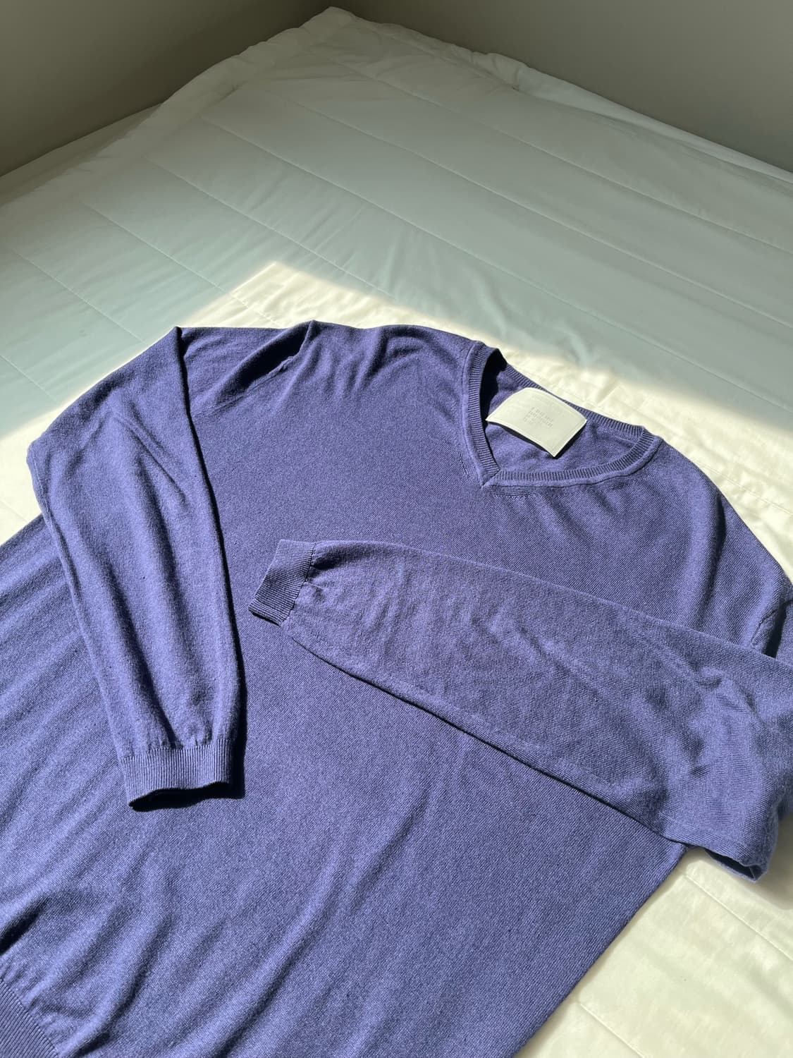 KANGJUNGSEOK V NECK KNIT 상품이미지1