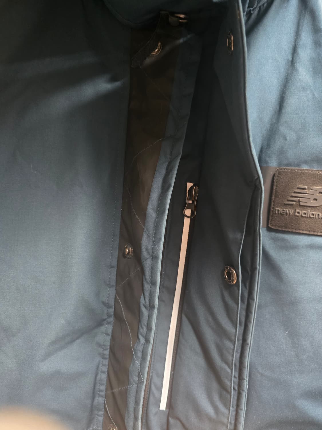 뉴발란스 카메라맨 덕다운패딩 L(100) 상품이미지3