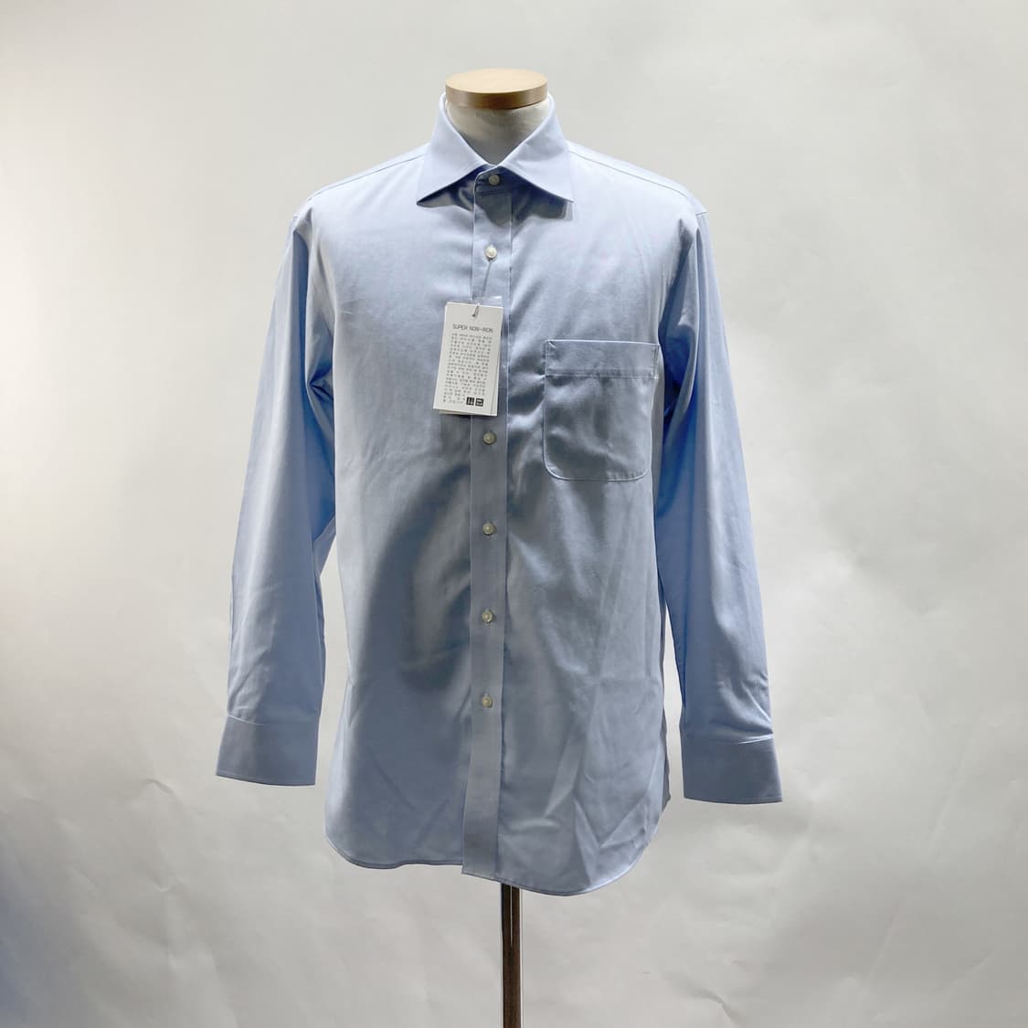 유니클로 택새상품 남성 슈퍼넌아이론 셔츠 M  상품이미지1