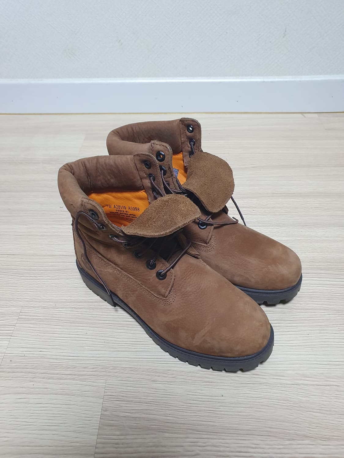 팀버랜드 6인치 프리미엄 부츠 브라운 250 상품이미지2