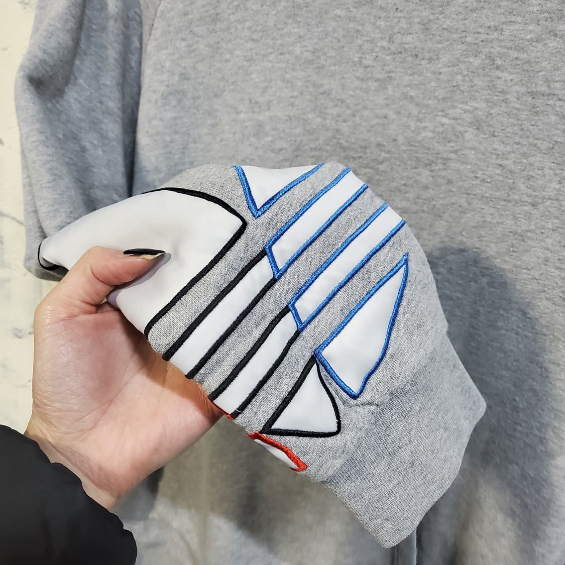 아디다스 파이어버드 후드티  상품이미지4