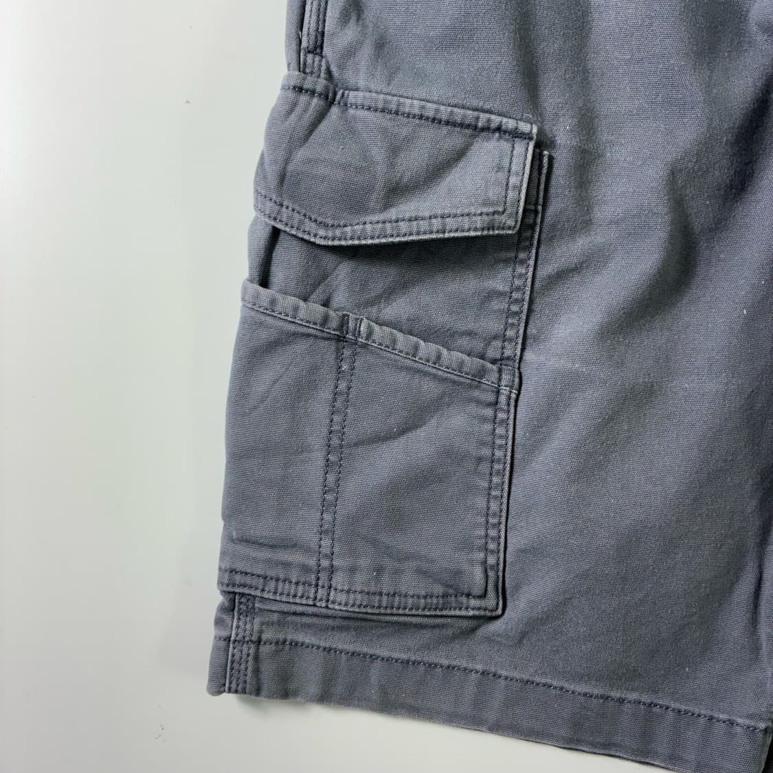 Carhartt  칼하트 워시드 그레이 카고 하프팬츠  상품이미지2