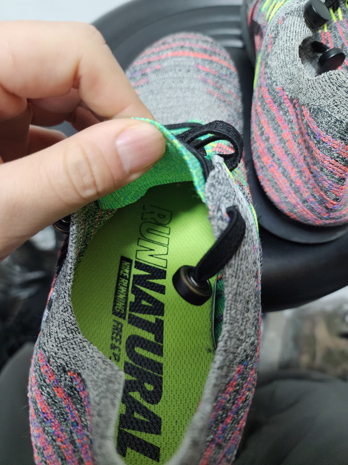 나이키 프리런 플라이니트 멀티컬러 운동화 상품이미지9