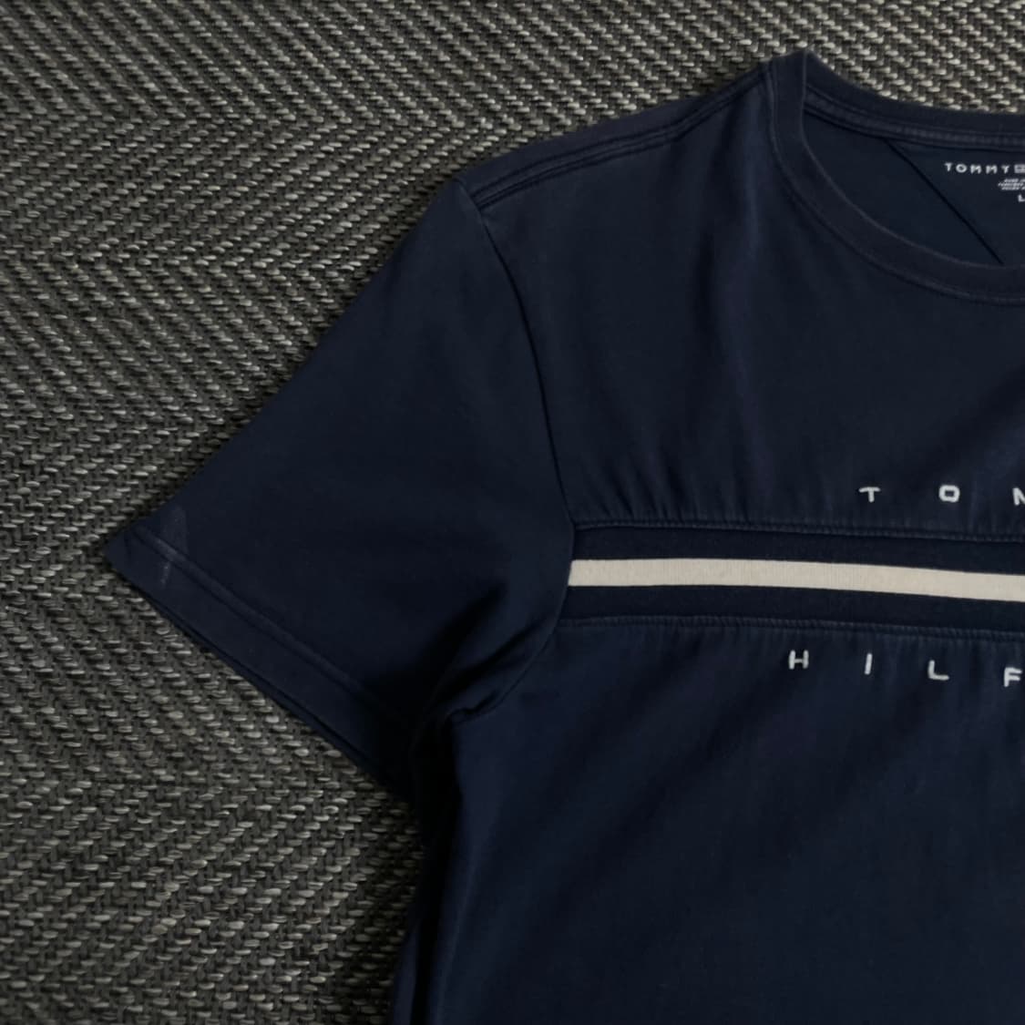 타미힐피거 빅로고 디테일 반팔 티셔츠o 2923 상품이미지2