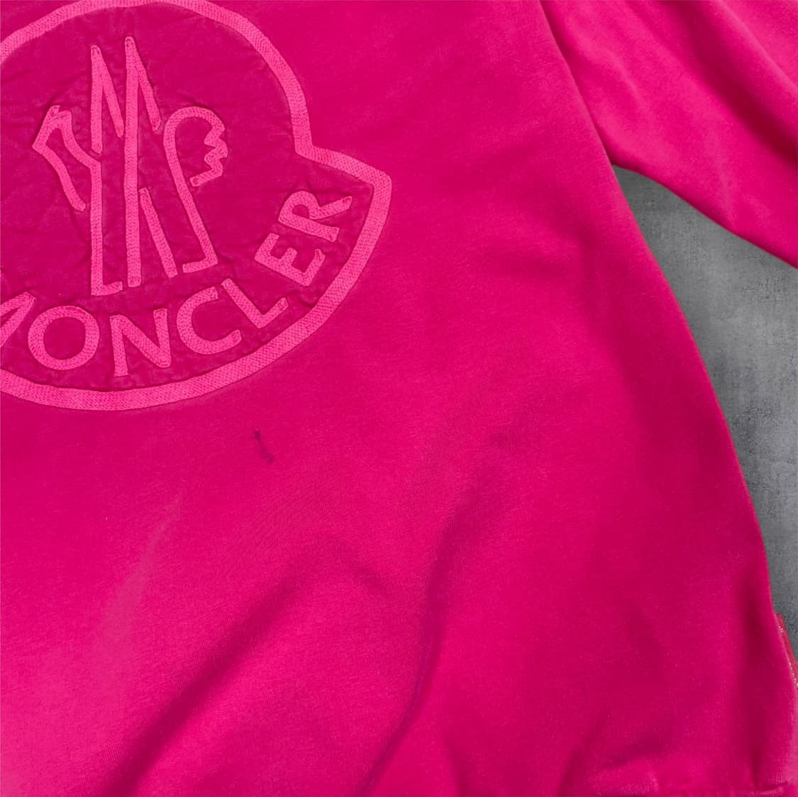 몽클레어 Moncler 핫핑크 로고 맨투맨 140 (44 착용가능) 상품이미지6