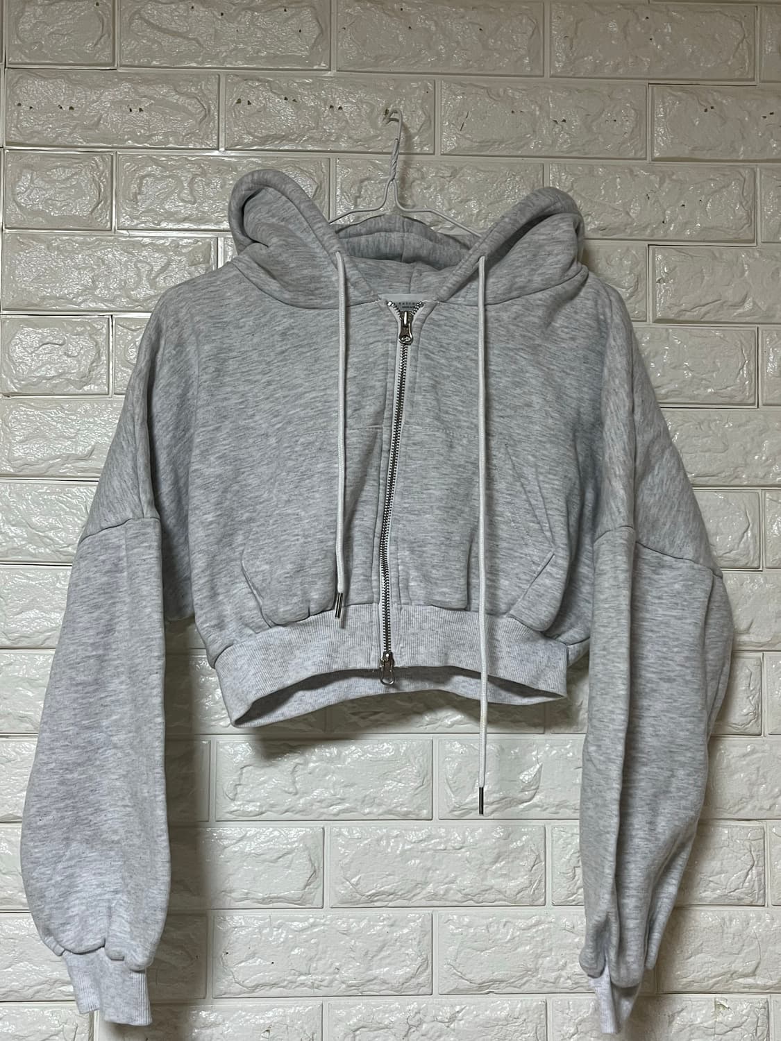 크롭 후드집업 상품이미지1