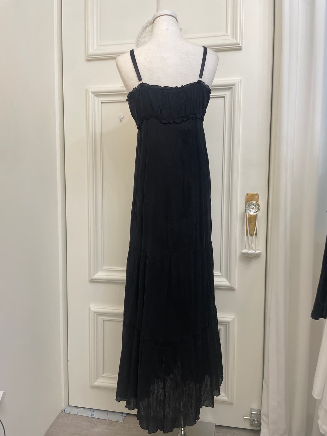 black ruffle shirring maxi opc 상품이미지3