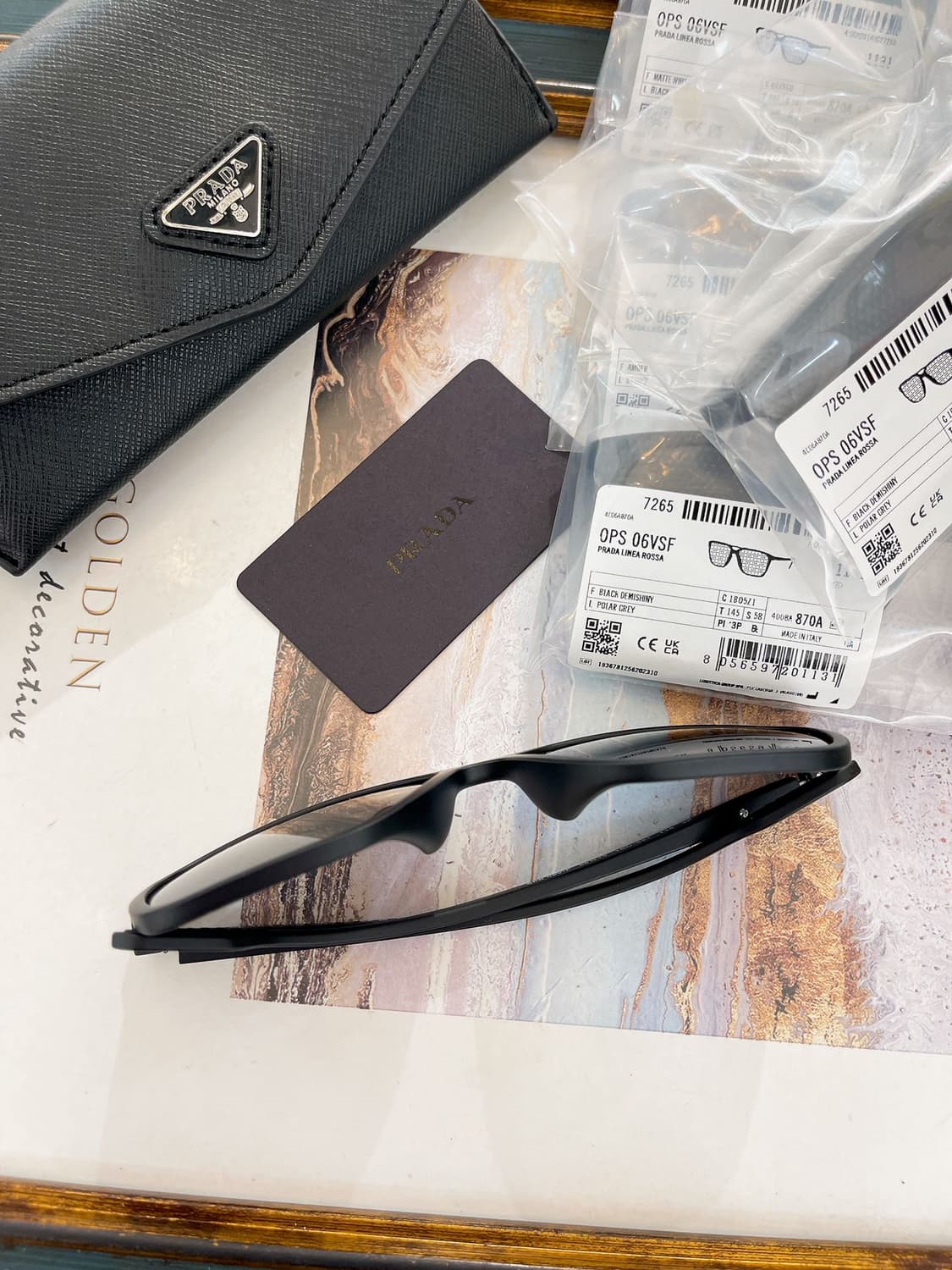 프라다 심볼 선글라스 슬레이트 그레이 렌즈 SPS 06V-F 상품이미지4