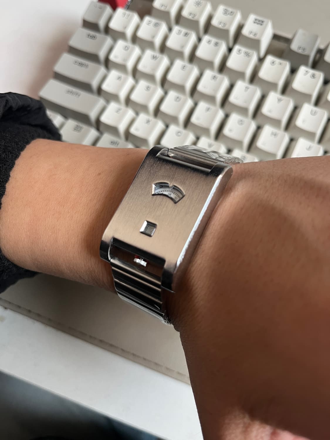 [새상품] unisex 미니멀 시계 / onesize 상품이미지3