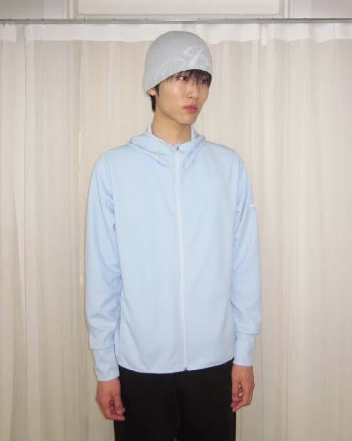 지초이 25-001 이지 윈드 후디 하늘색 상품이미지1
