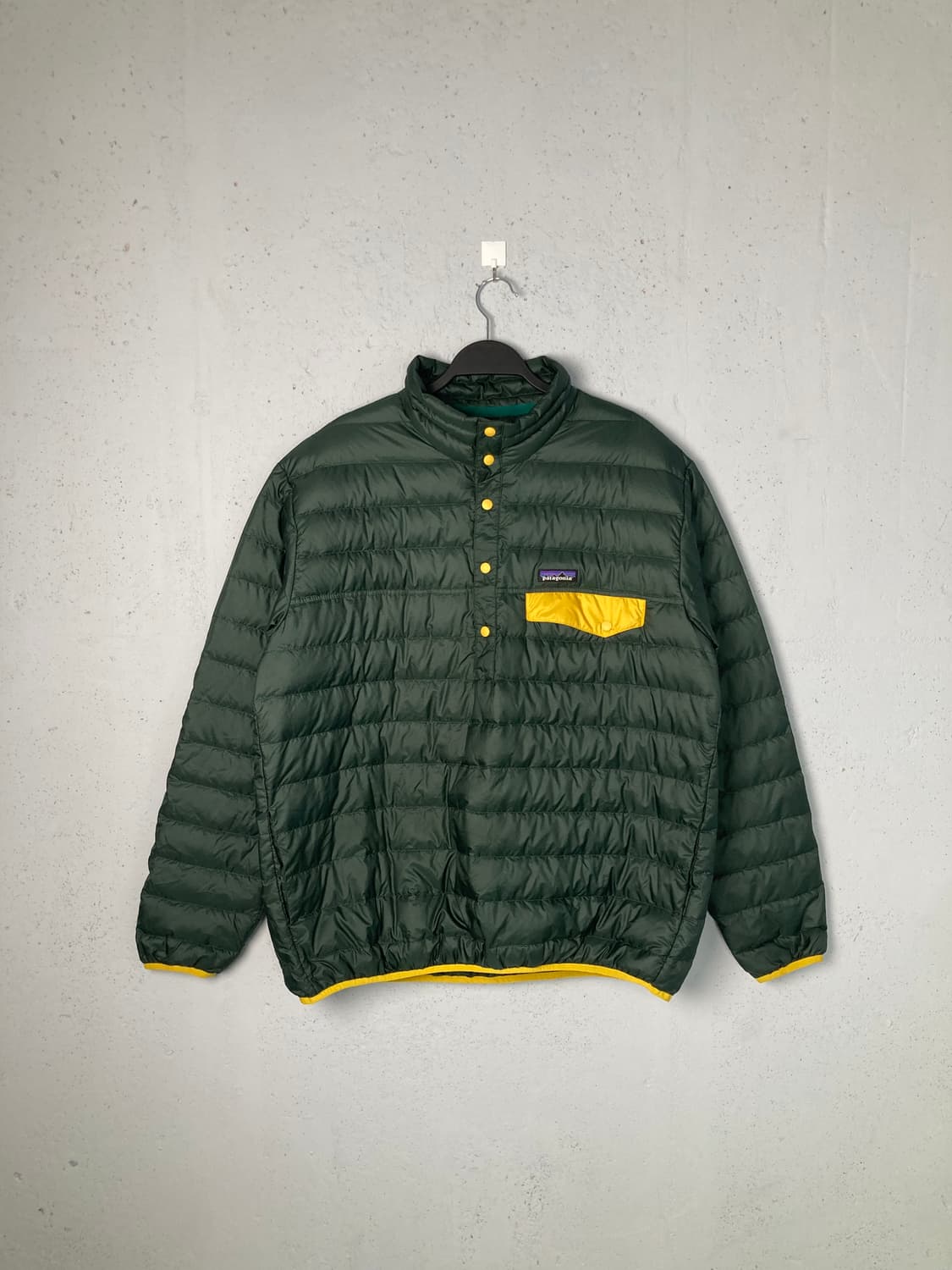 파타고니아 다운 스냅 (L) green/yellow 상품이미지2