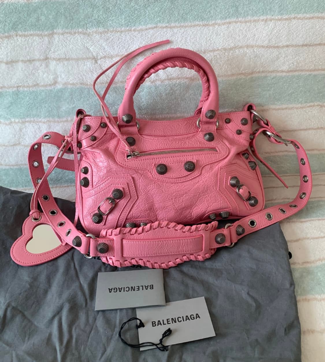 발렌시아가 네오카골 미디엄 결제창 상품이미지1