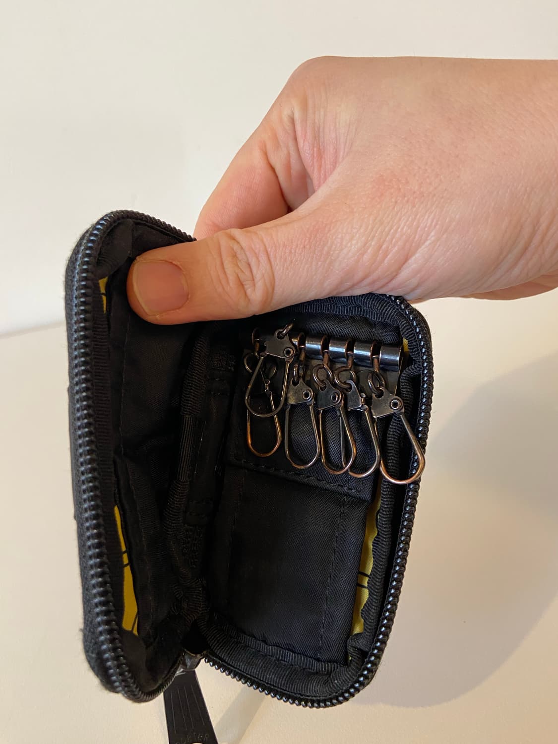 포터 스누피 자수 블랙 키케이스 상품이미지7