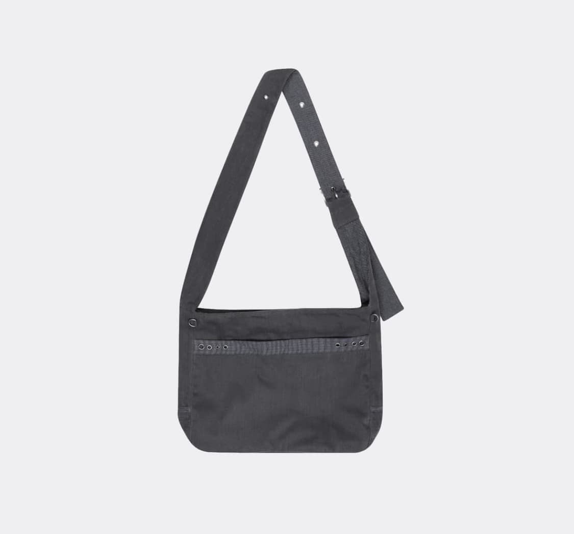 코이세이오 STRIPE POINT CROSS BAG 차콜 상품이미지1