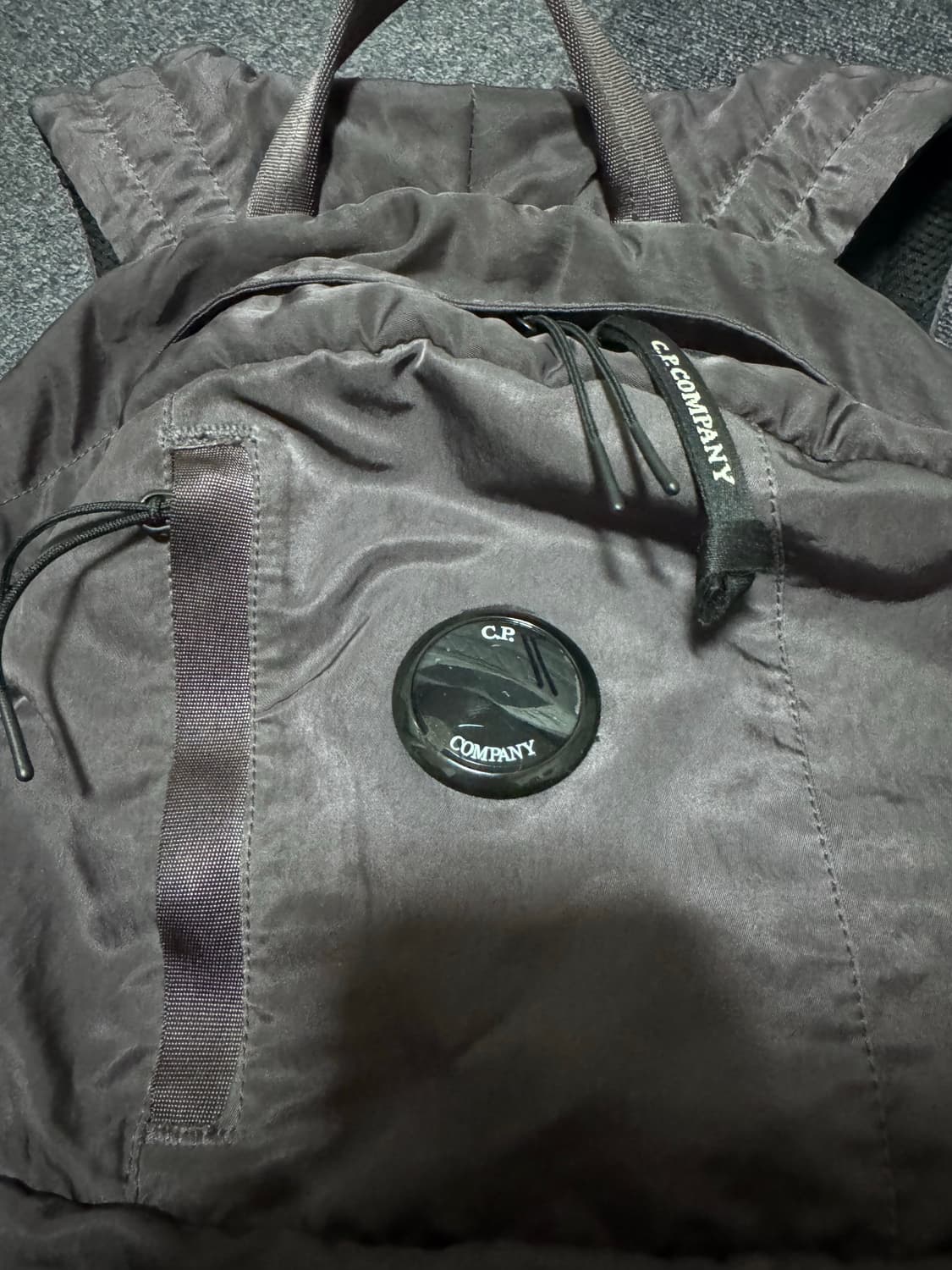 CP컴퍼니 나일론 B 렌즈백팩 상품이미지4