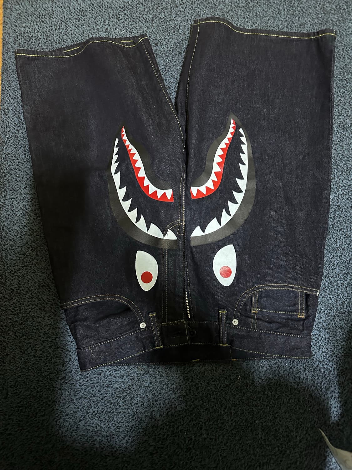 베이프 샤크 데님 팬츠 상품이미지2