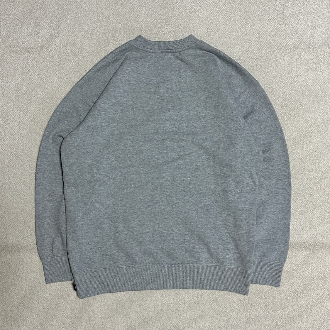 커버낫 C 로고 맨투맨 상품이미지3