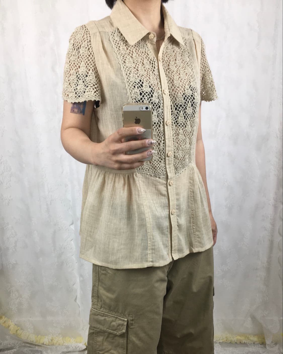 JPN beige triacetate blend crochet top 상품이미지2