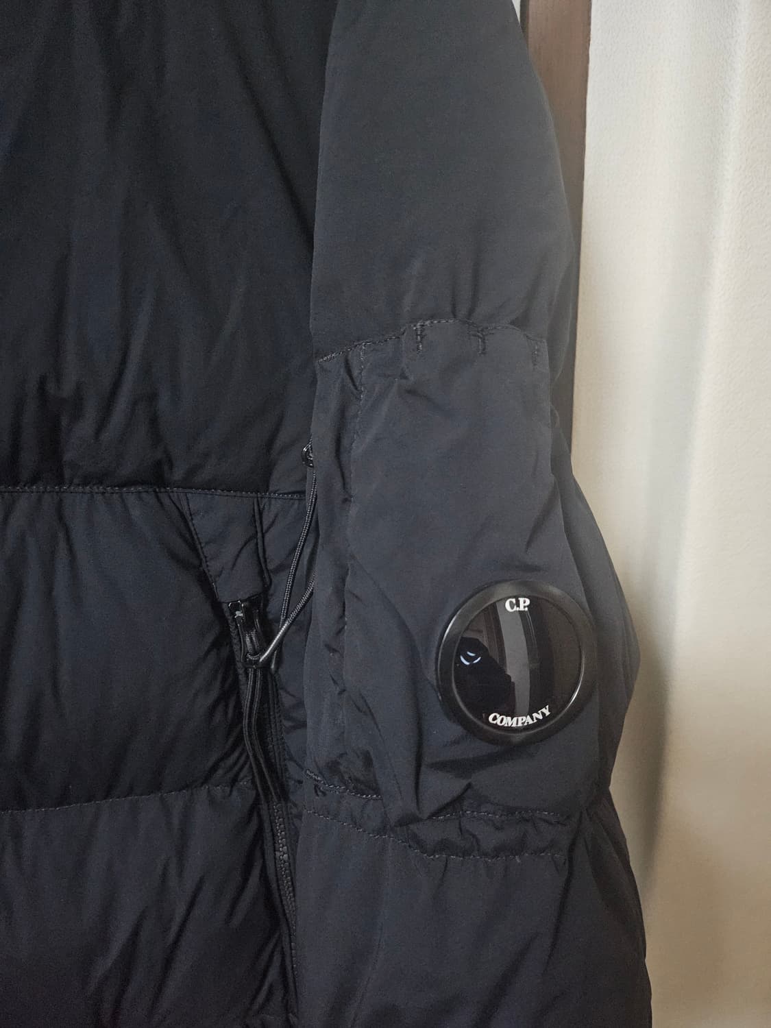 cp컴퍼니 롱패딩 블랙50사이즈(100-105) 상품이미지3