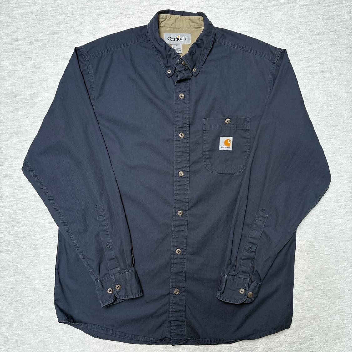 칼하트 네이비셔츠 상품이미지2