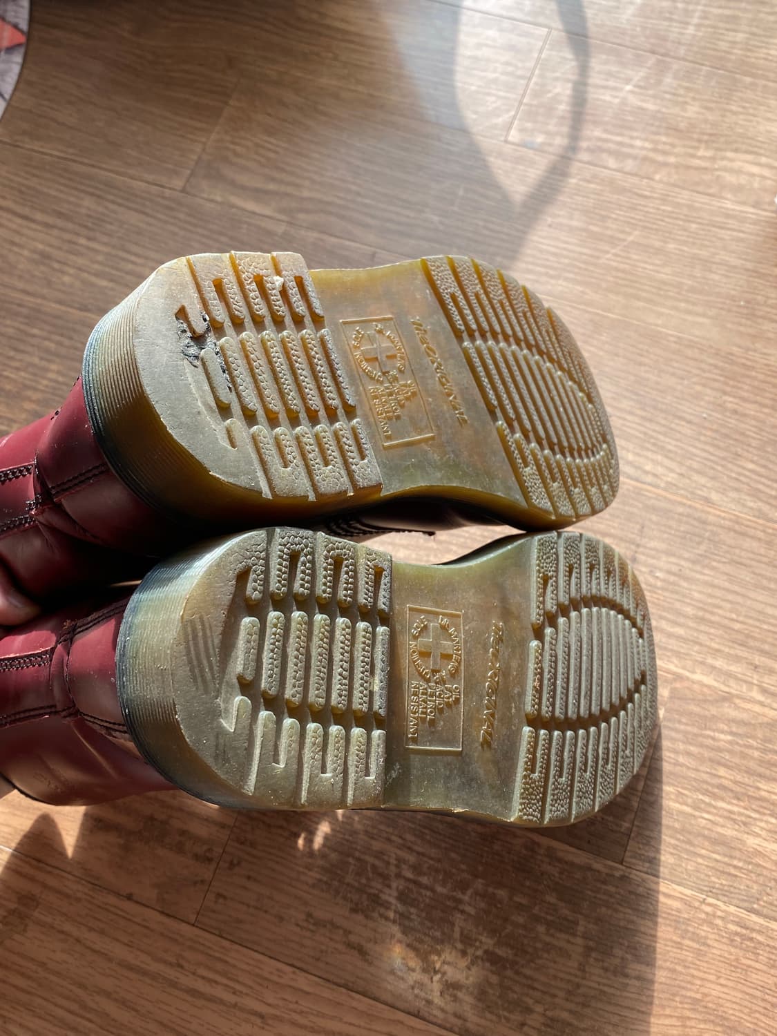 닥터마틴 체리레드 부츠 상품이미지4