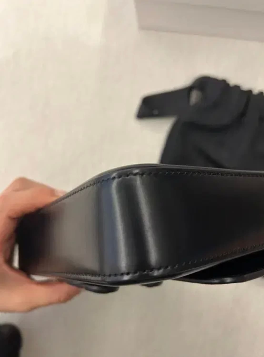 셀린느 퀴르 트리오페 체인 숄더백 블랙 상품이미지3