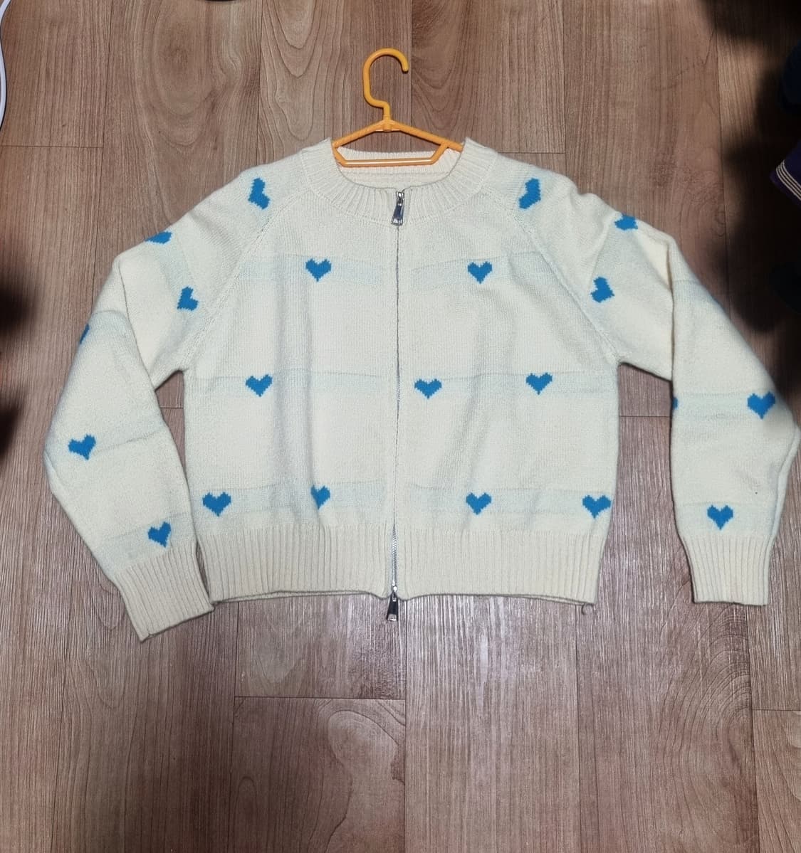 빈티지 하트 노랑 긴팔니트 가디건 집업 상품이미지1