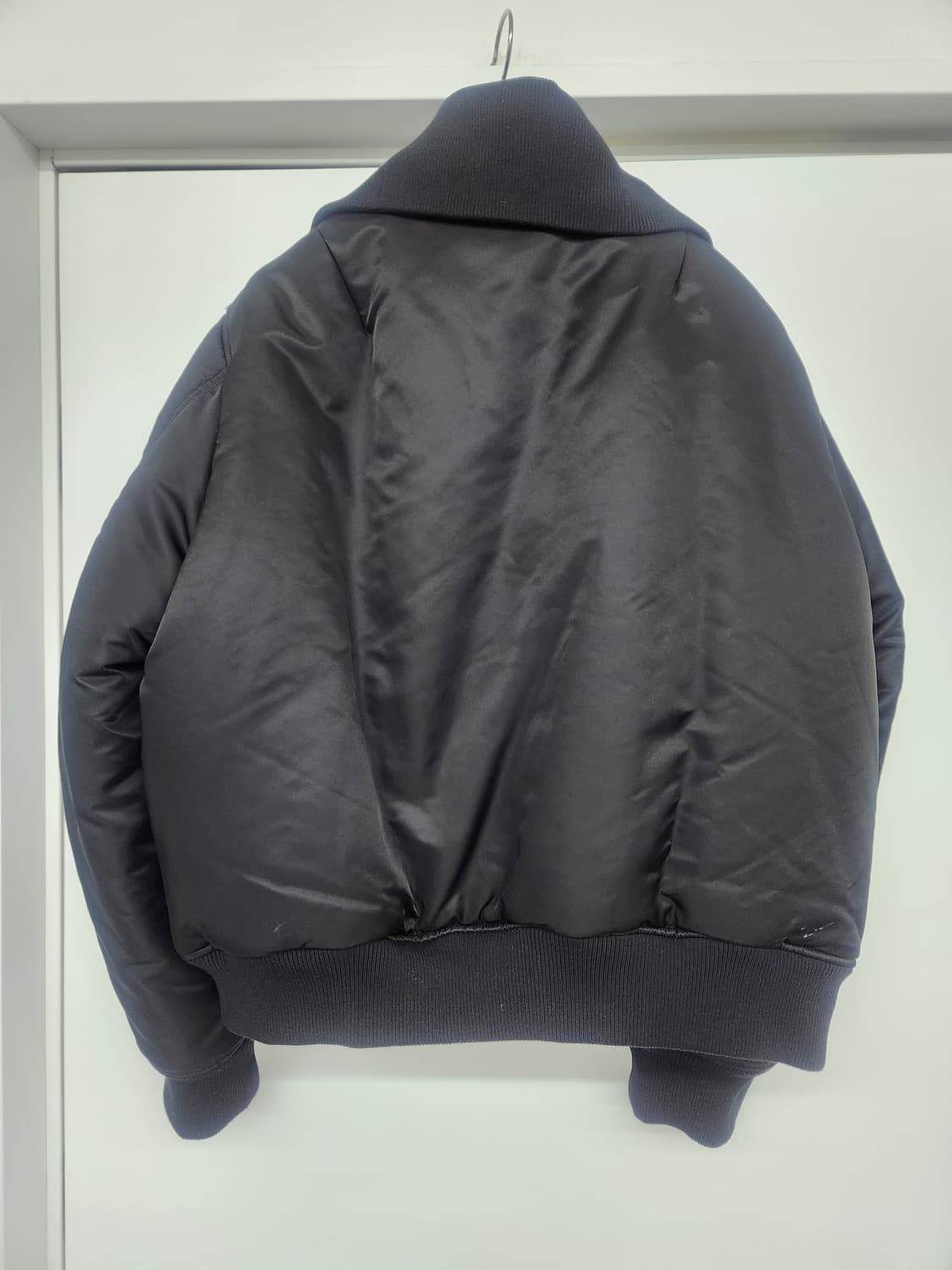 라벨아카이브 나일론 봄버 점퍼 블랙(2사이즈) 상품이미지5