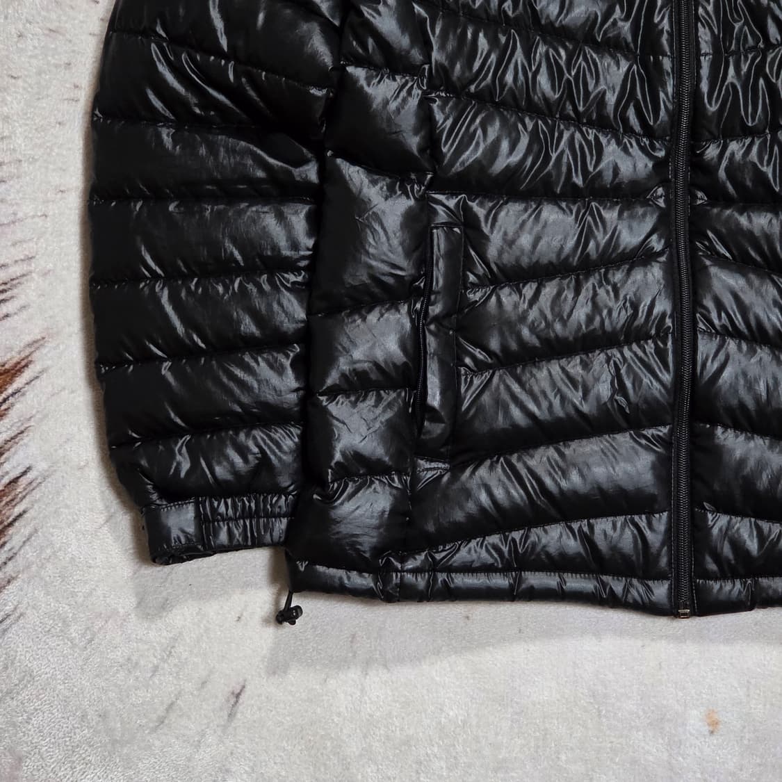 아디다스 핑크 로고 블랙 구스다운 경량 패딩 상품이미지3