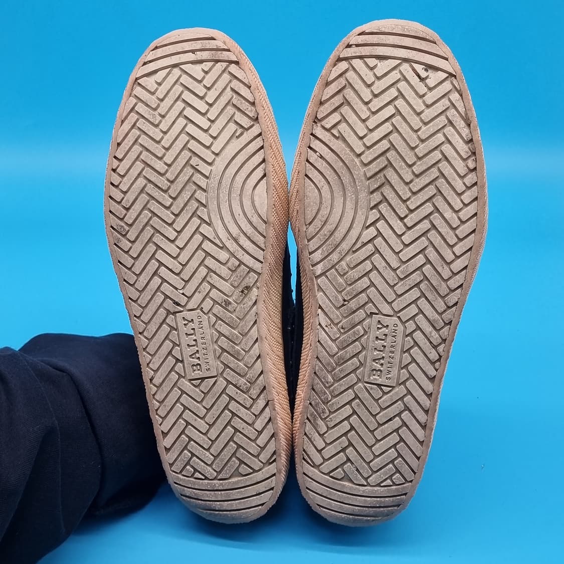 o 발리 스터드 여성스니커즈 230 상품이미지3