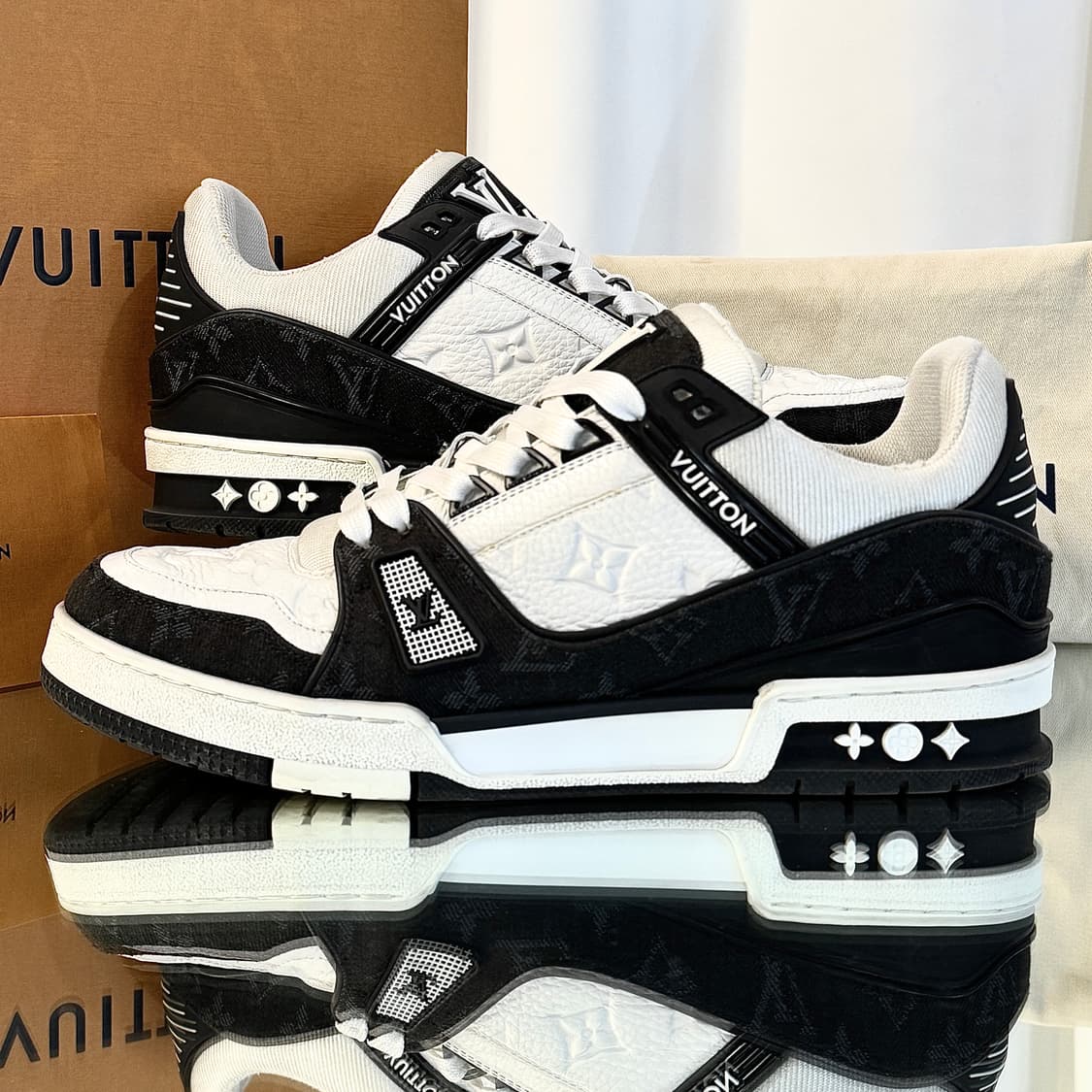 (7.5) 루이비통 LV 트레이너 스니커즈 모노그램 데님 범고래 상품이미지1