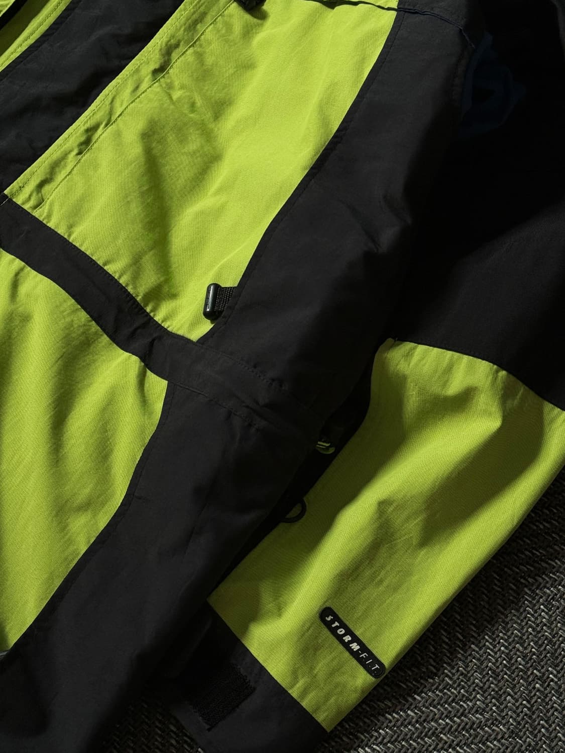 90s 나이키 ACG 스톰핏 테크니컬 쉘 자켓 (110) 상품이미지5