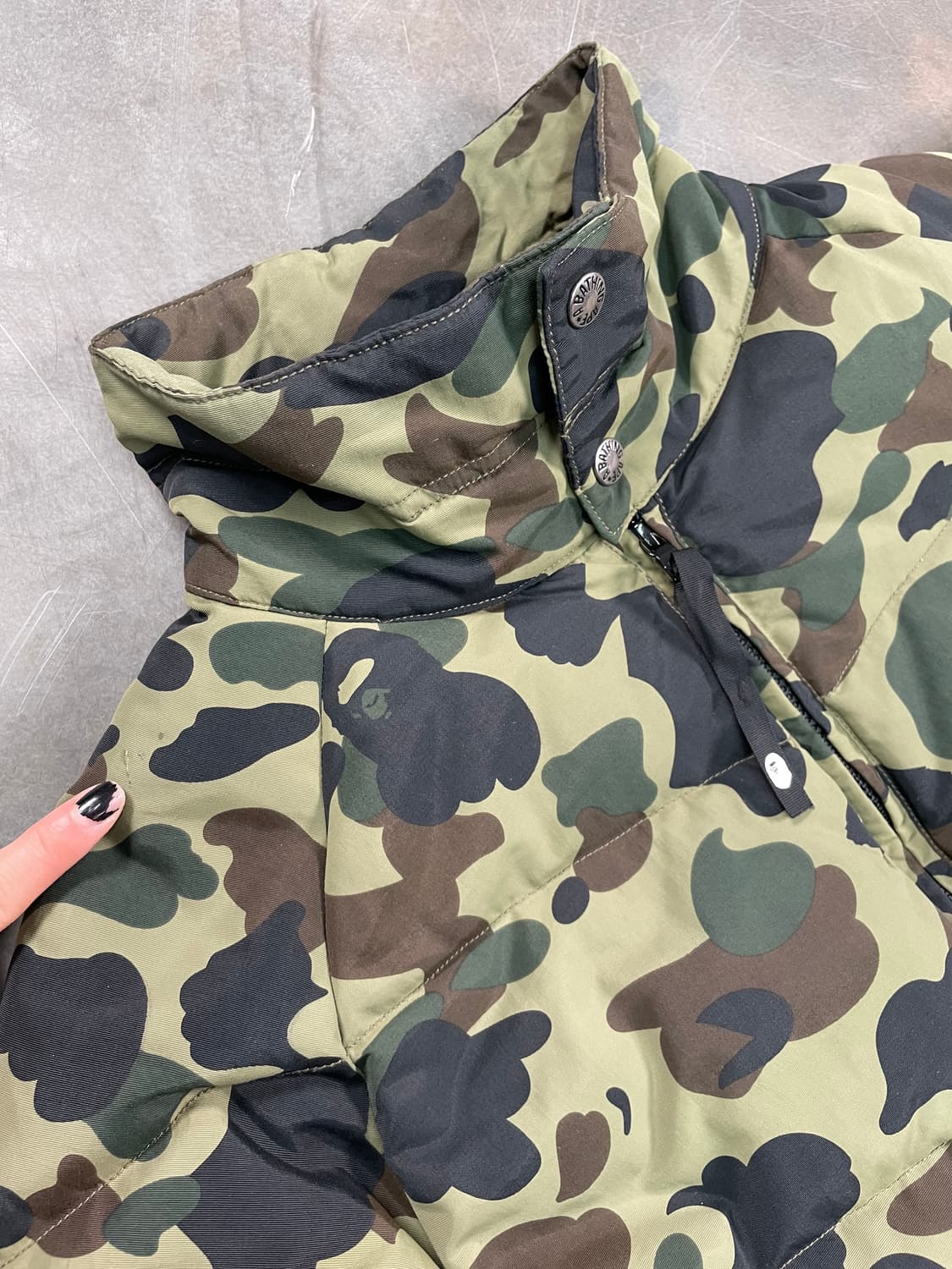 베이프 녹계 카모 패딩 상품이미지3