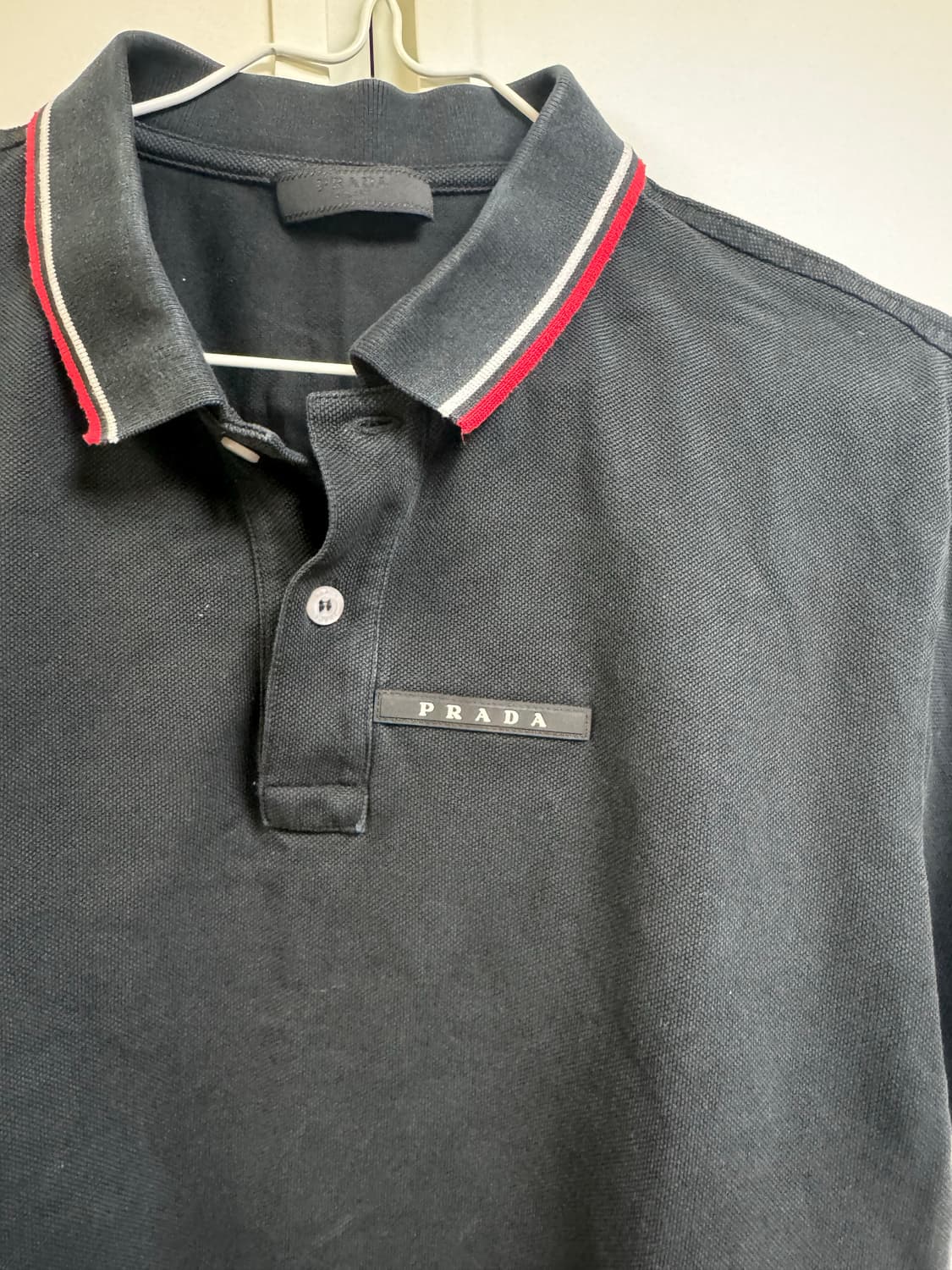 프라다 블랙라벨 폴로티 상품이미지4