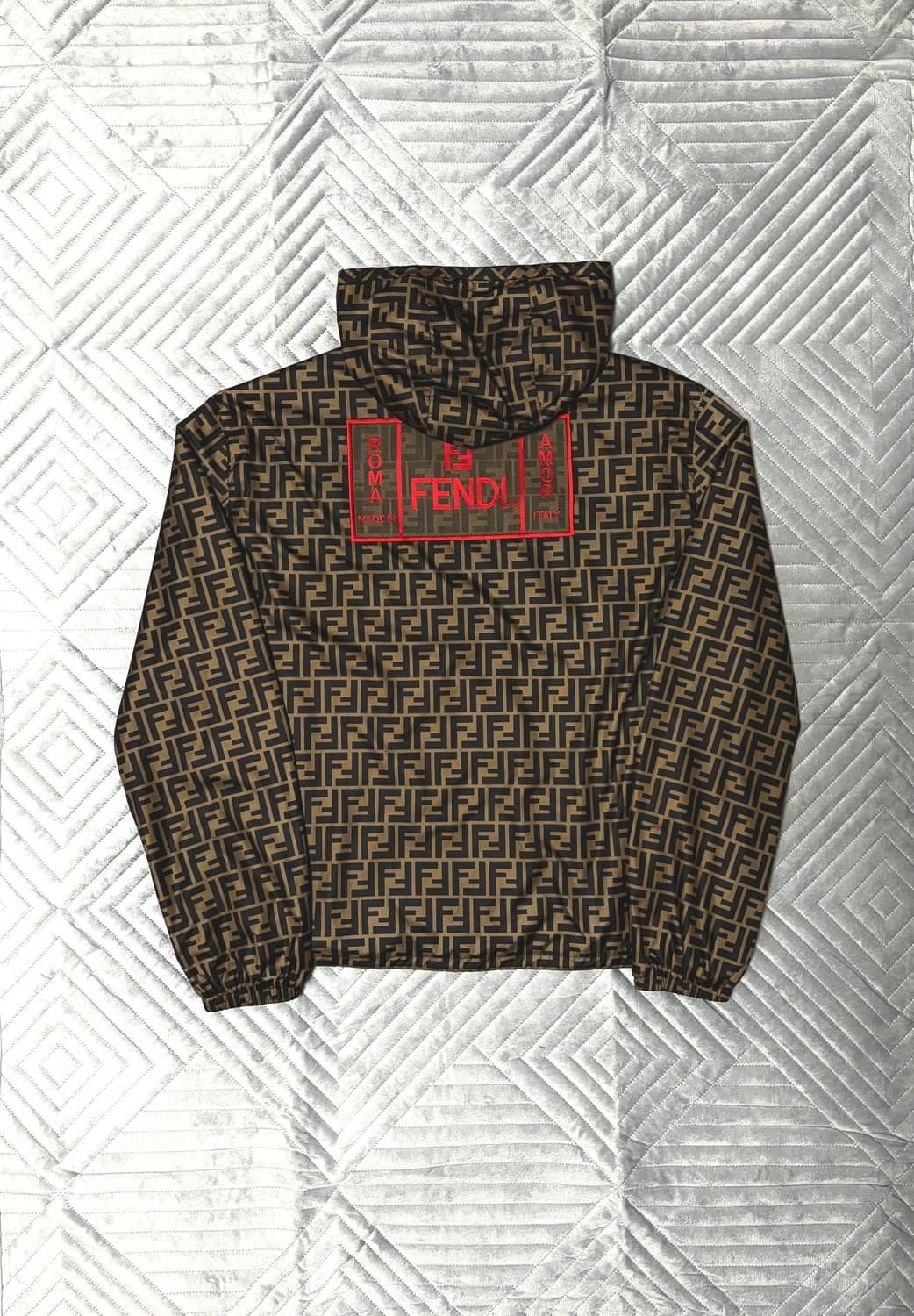 펜디 바람막이 상품이미지2