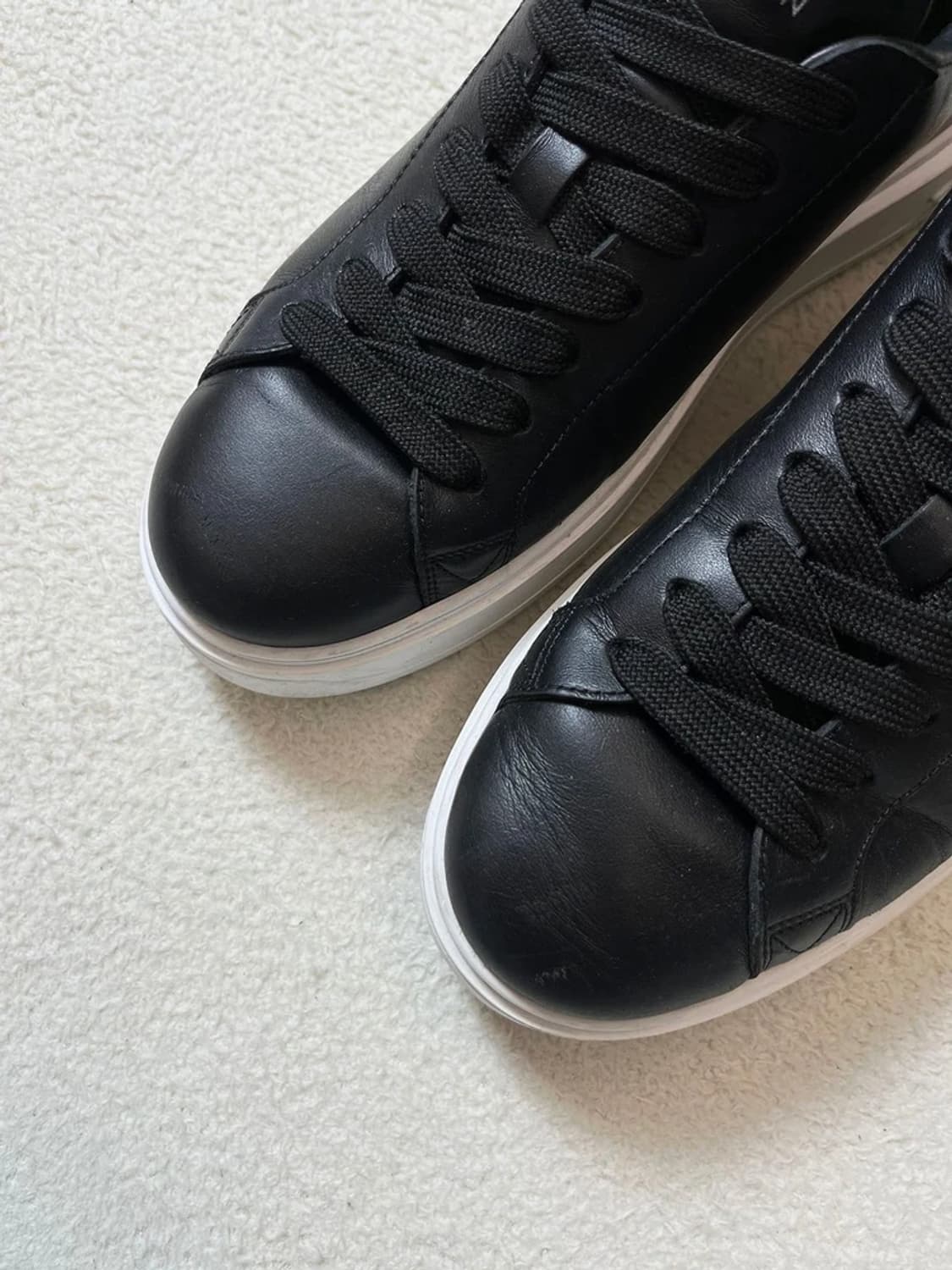 루이비통 송아지 가죽 타임 아웃 스니커즈 A1728 상품이미지3