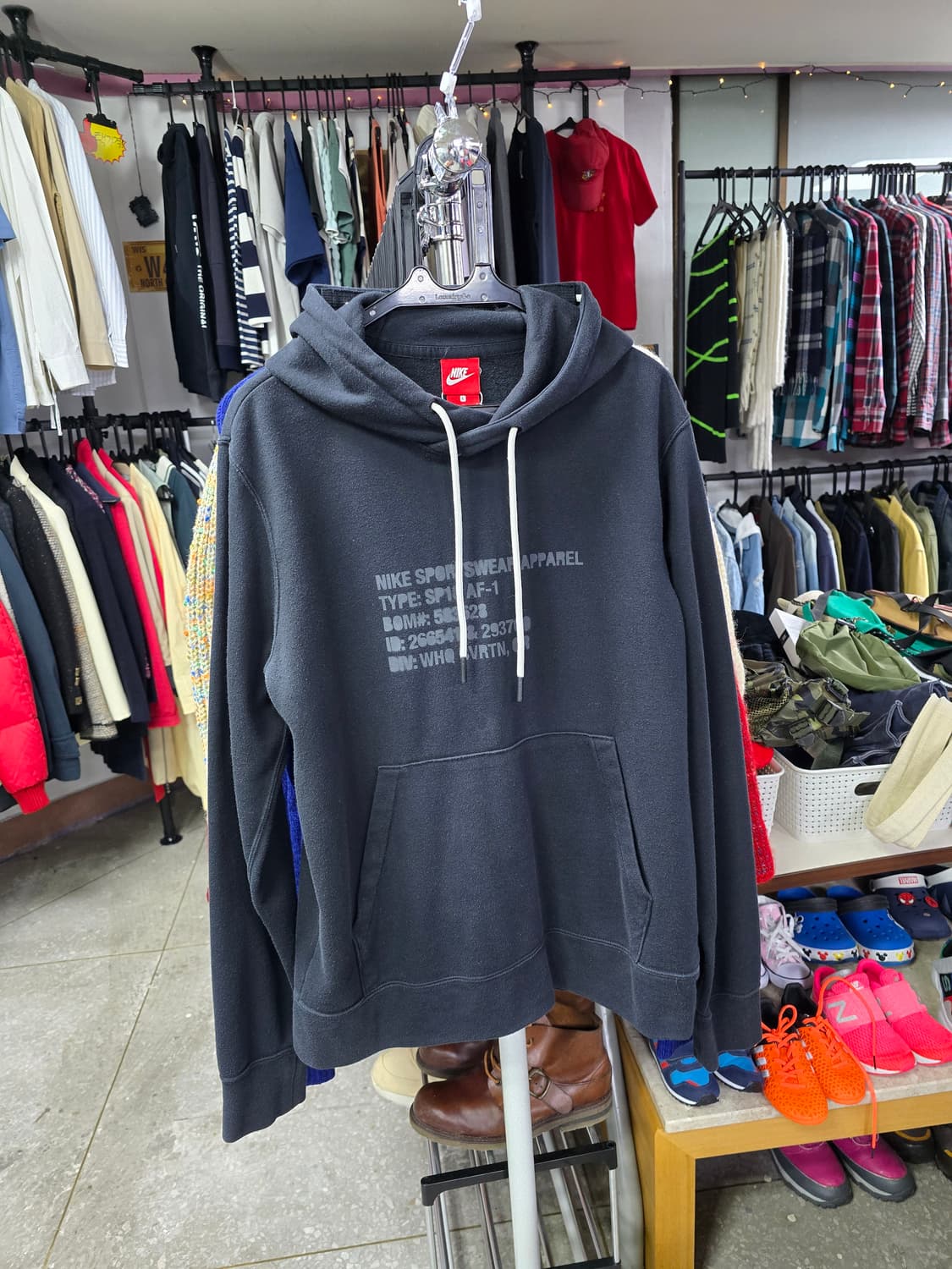 나이키 스포츠웨어 후드티 블랙 (1304) 상품이미지1