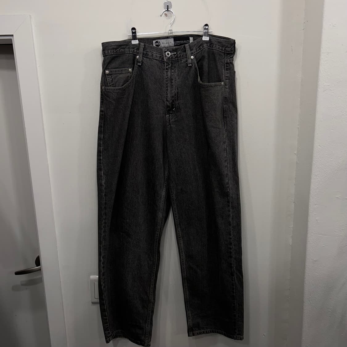 리바이스 실버탭 배기 와이드핏 흑청 데님팬츠 상품이미지2