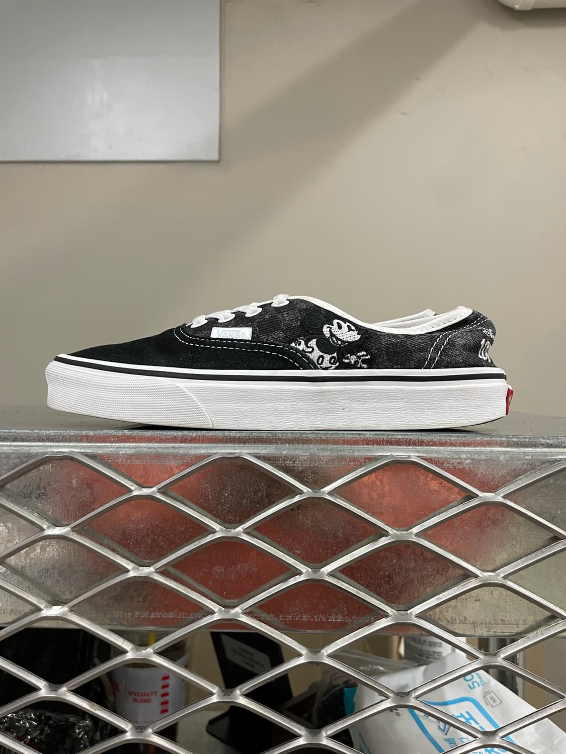 반스 X 디즈니 OG 패밀리 어센틱 240 (gr-4483) 상품이미지1