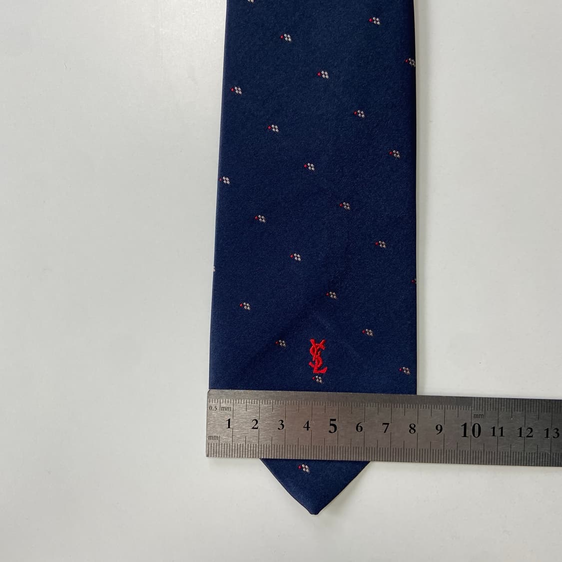 입생로랑(YSL) 명품 정품 심플로고 넥타이 7.8cm 상품이미지6